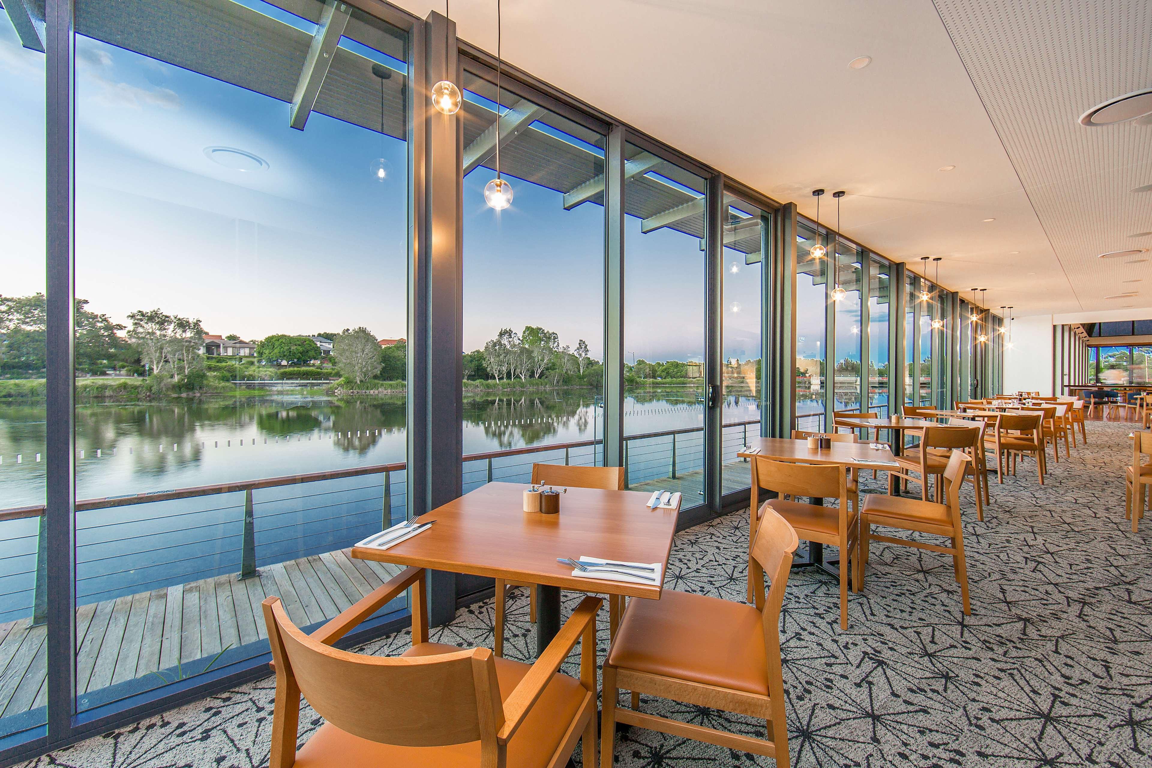 Best Western Plus North Lakes Hotel Exterior foto
